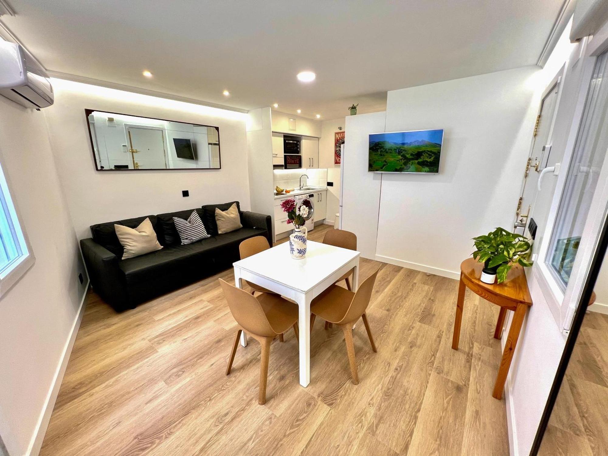 Apartment In The Heart Of Madrid-Piso En Malasana Exterior foto
