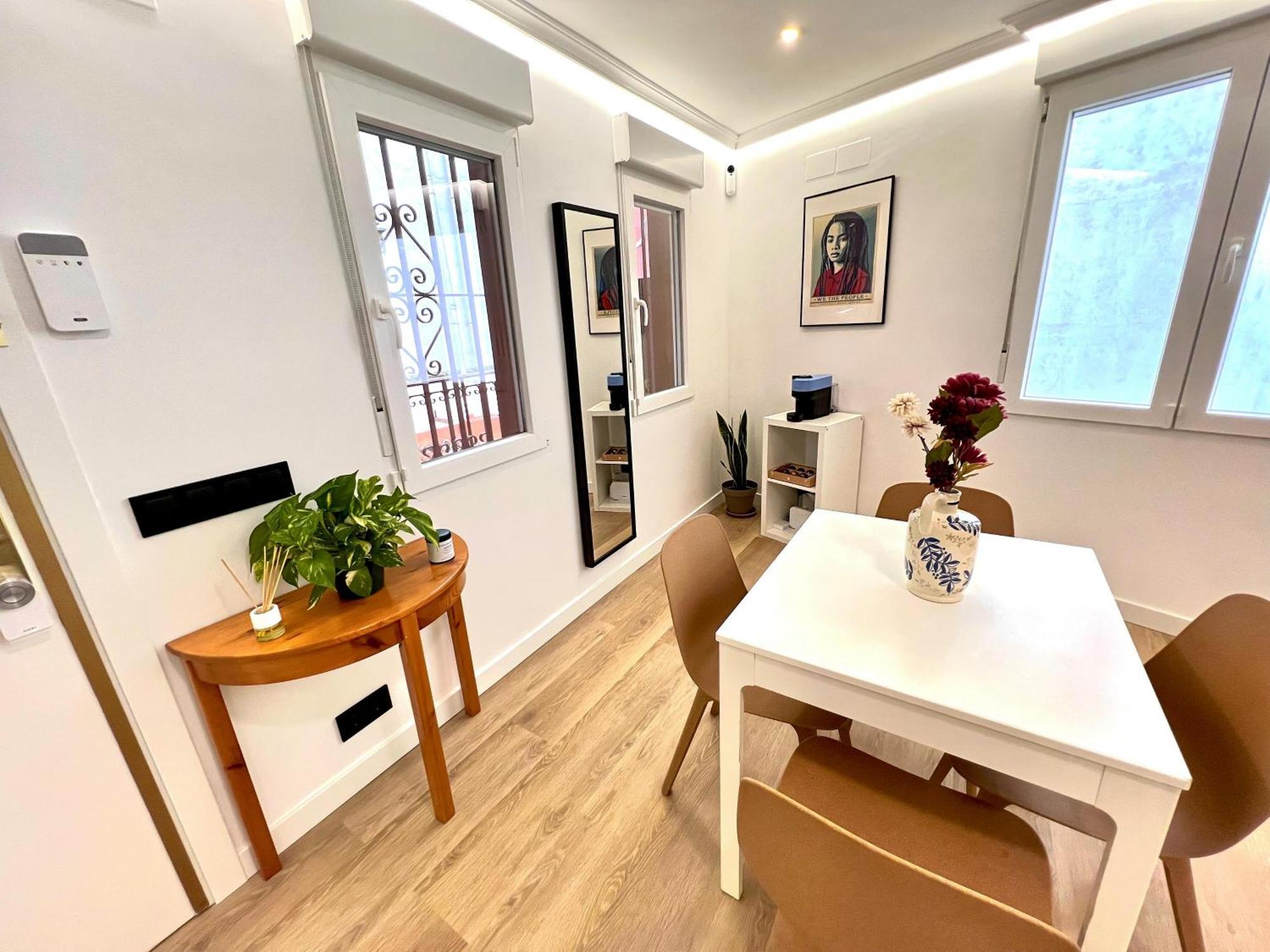 Apartment In The Heart Of Madrid-Piso En Malasana Exterior foto